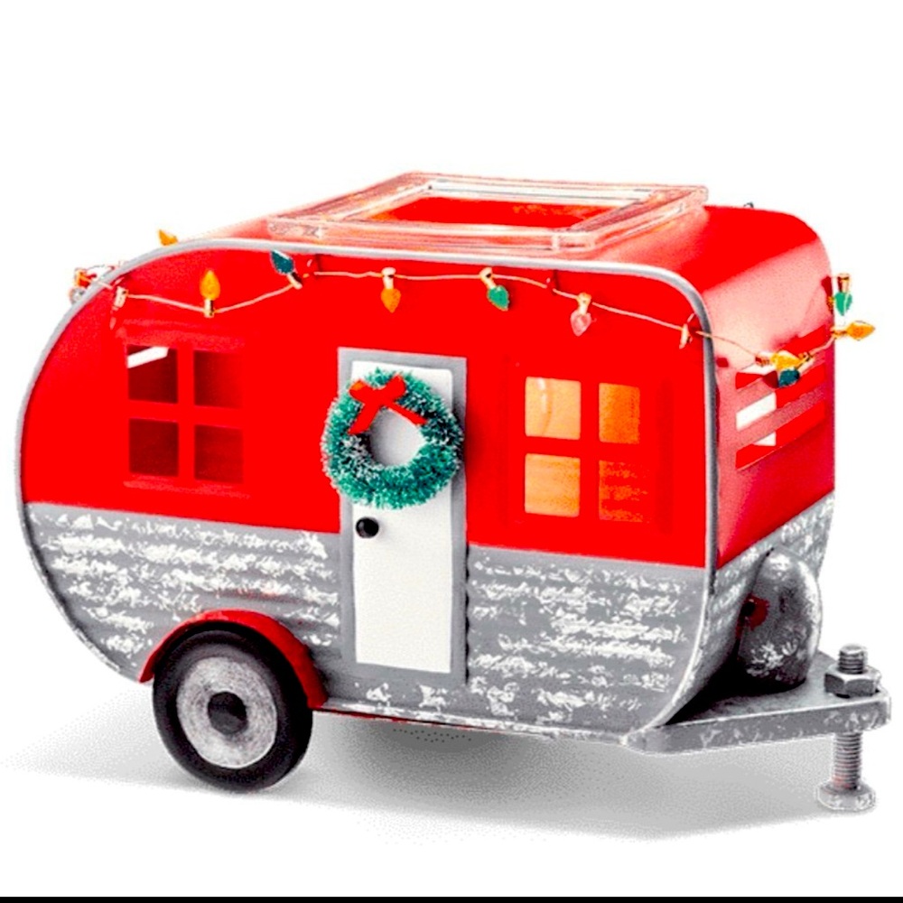SCENTSY CHRISTMAS CAMPER WARMER